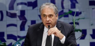 https://www.camara.leg.br/internet/bancoimagem/banco/2025/09/img20250923174733159MED.jpg